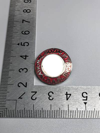 小驴勋章奖章收藏12月20日周六晚六点拍卖（珍爱和平，收藏战争，铭记历史，勿忘国耻，忠党爱国。有偿代拍，送拍规则在简介最后，参拍须阅读规则后再参拍，关系到运费包装发货时效真假辨别等关键信息，拍卖时不再发原图，看大图店主微信码在拍卖店铺介绍里） - 复刻 NSDAP徽章