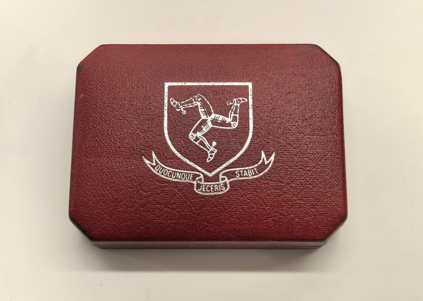 博洋堂世界钱币拍卖第153期（全场包邮） 马恩岛1978年纪念伊丽莎白二世登基25周年1克朗精制银币，1盎司975银，带原盒证