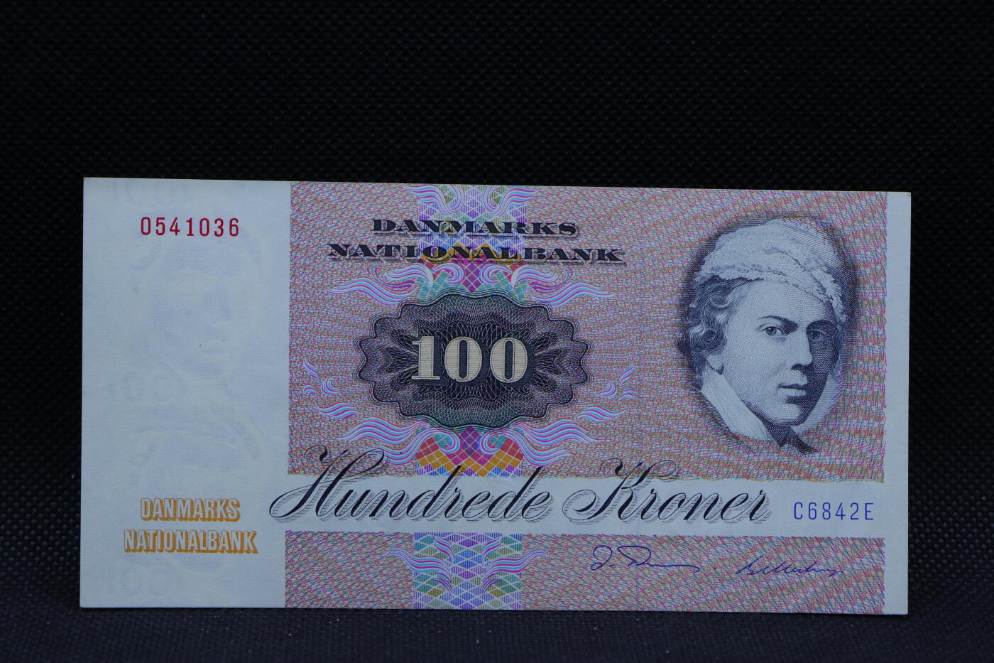 【淘币小摊】限时拍第八百三十四拍  纸币场  满百包邮可预留两周  周一统一发货   丹麦1972年100法郎纸币【有折】