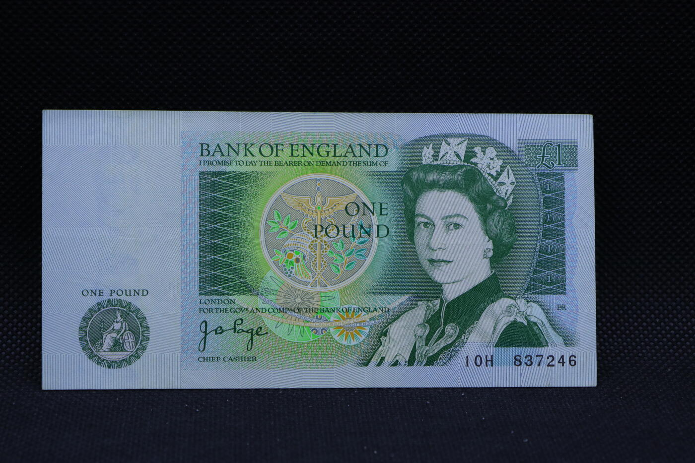 【淘币小摊】限时拍第八百三十四拍  纸币场  满百包邮可预留两周  周一统一发货     英国英格兰银行1镑纸币【有折】