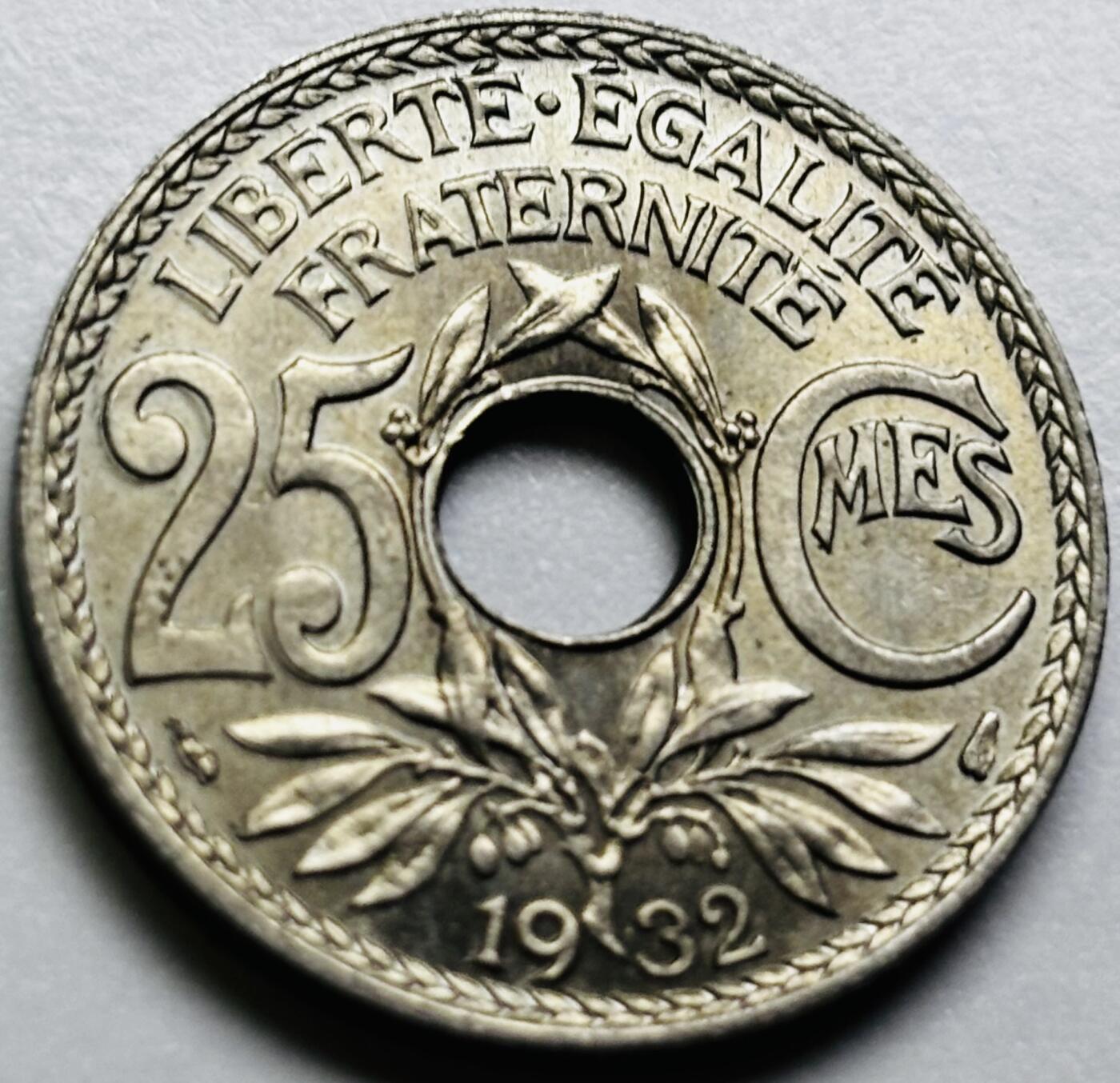 文馨钱币收藏第 286 场，圣诞节专场【 长期接收代拍品低至 0 佣金】 原光好品 1932 年法兰西第三共和国 第四版本 25 分