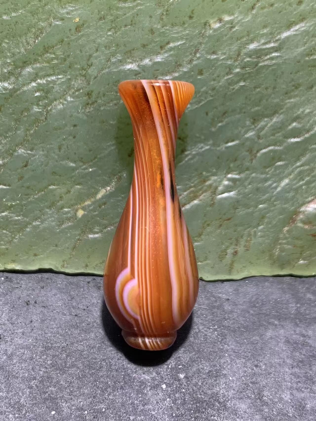 精美高玉化千层纹缠丝玛瑙双天眼瓶子珠一个，。