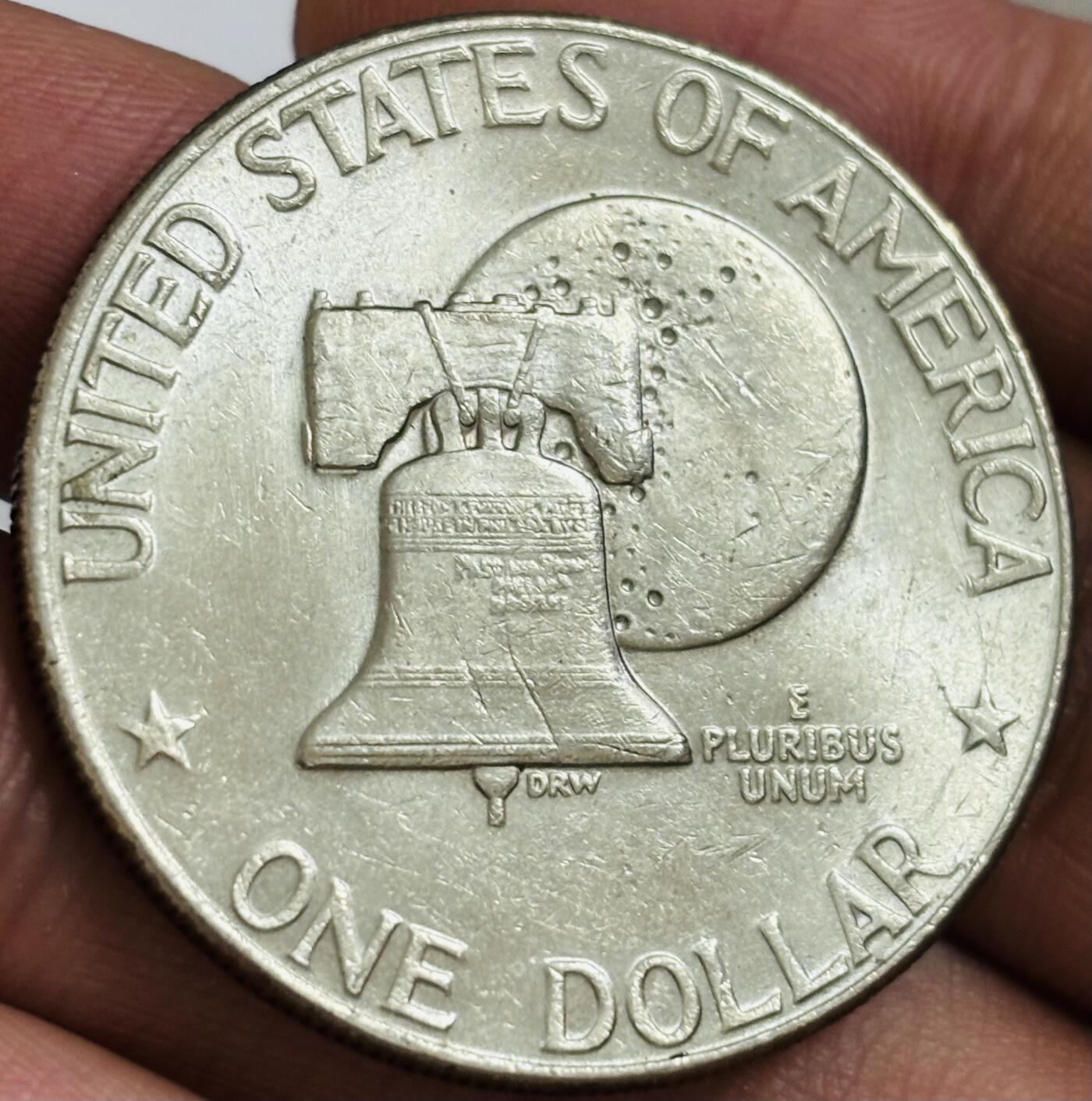 文馨钱币收藏第 286 场，圣诞节专场【 长期接收代拍品低至 0 佣金】 1976 年美国建国 200 周年一元纪念币