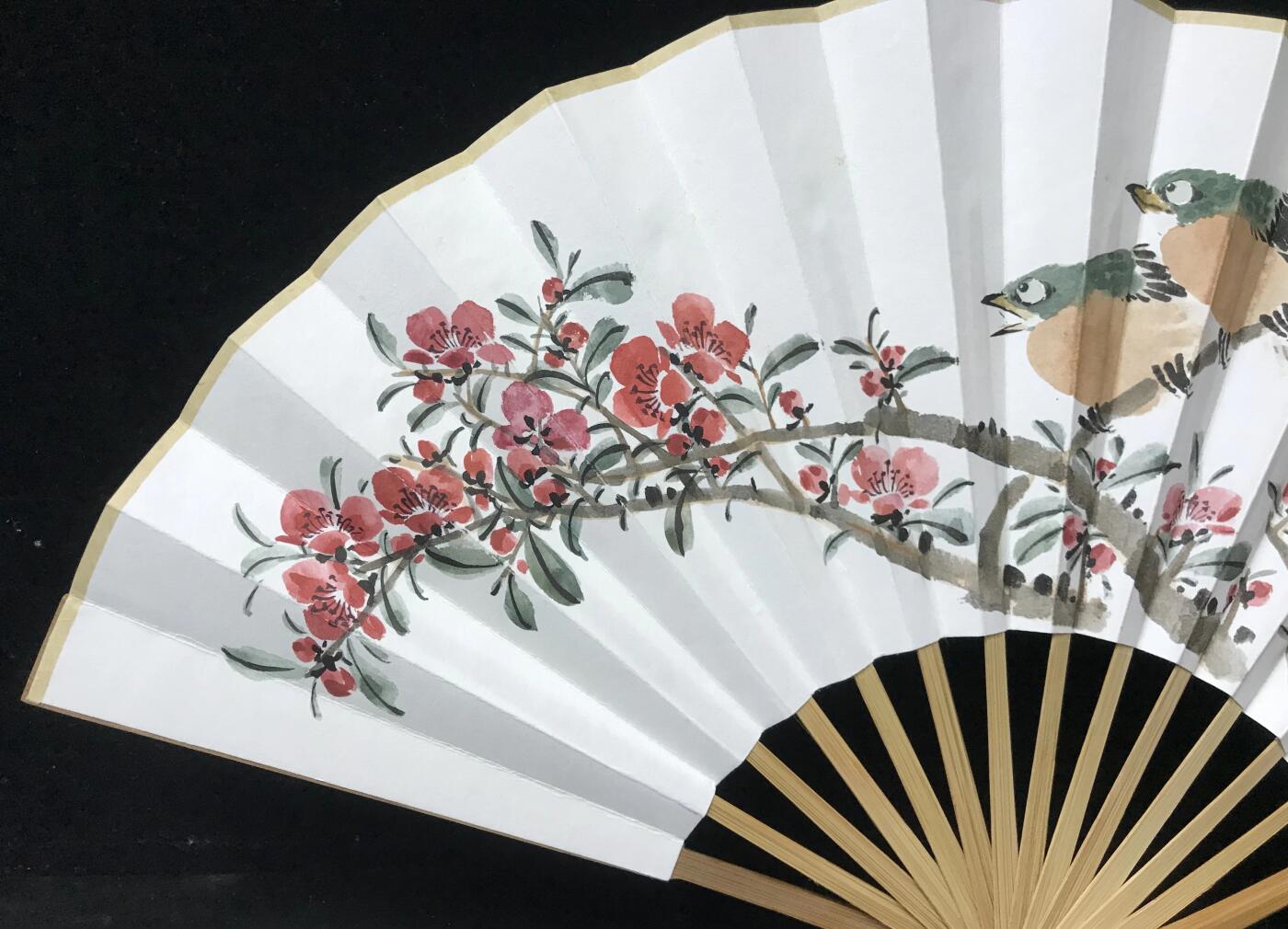 抚柳草堂-第三期章牌钱币 奖章勋章限时免佣 满百包邮 放漏专场 实力派画家纯手绘 花鸟诗文折扇 用笔细腻构图饱满 开合设计效果佳 长30cm竹扇骨