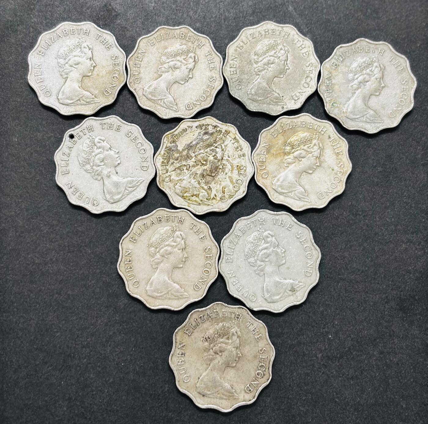 文馨钱币收藏第 286 场，圣诞节专场【 长期接收代拍品低至 0 佣金】 英属香港各年份花边贰元一组 10 枚