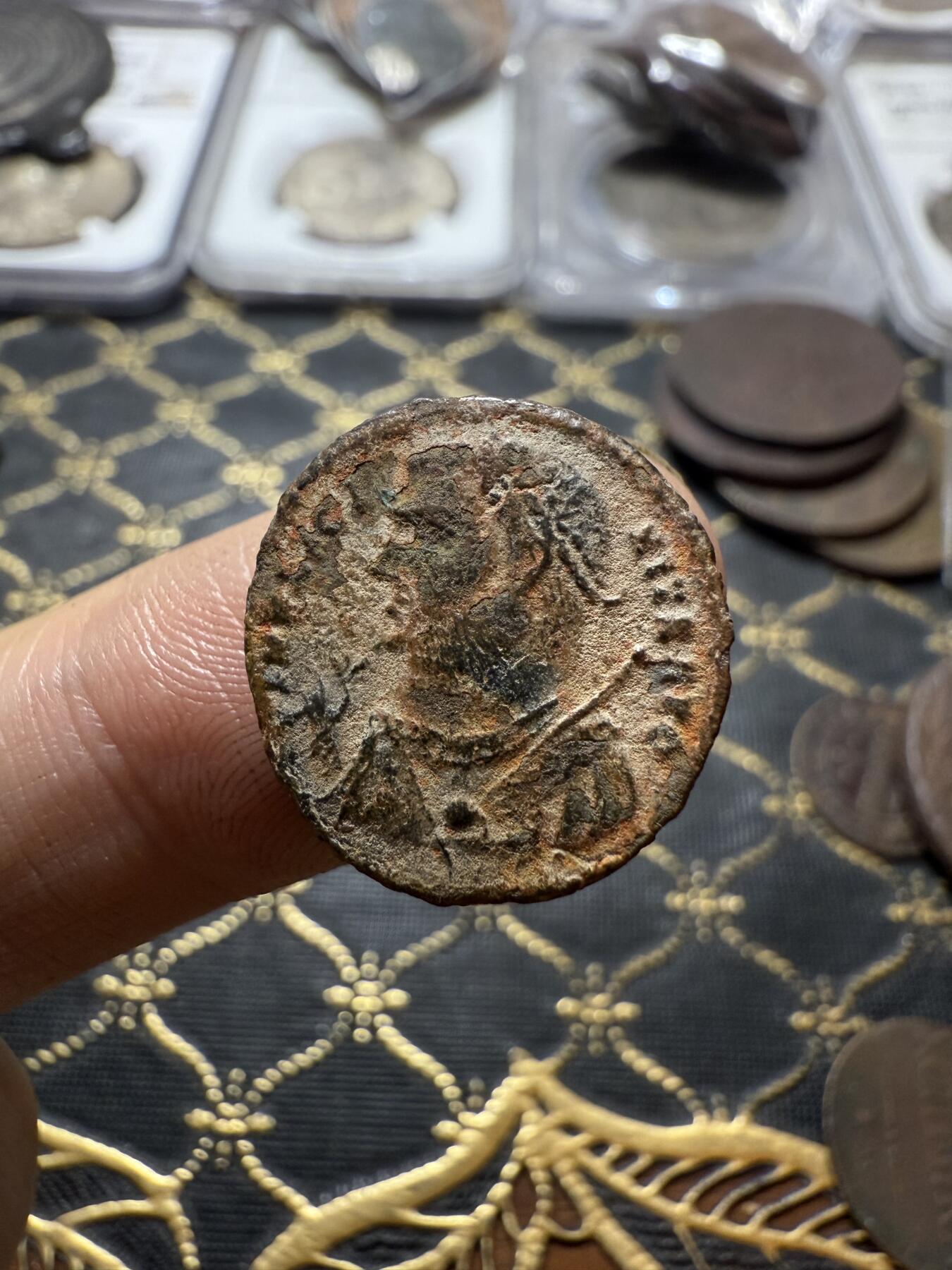 南宋泉阁俄币 外币 国币 专场第二十期 【送拍无额外佣金】 古罗马 公元306-337年 君士坦丁一世铜币 君士坦丁大帝建城纪念 君士坦丁堡建城纪念币 少见品种 好品