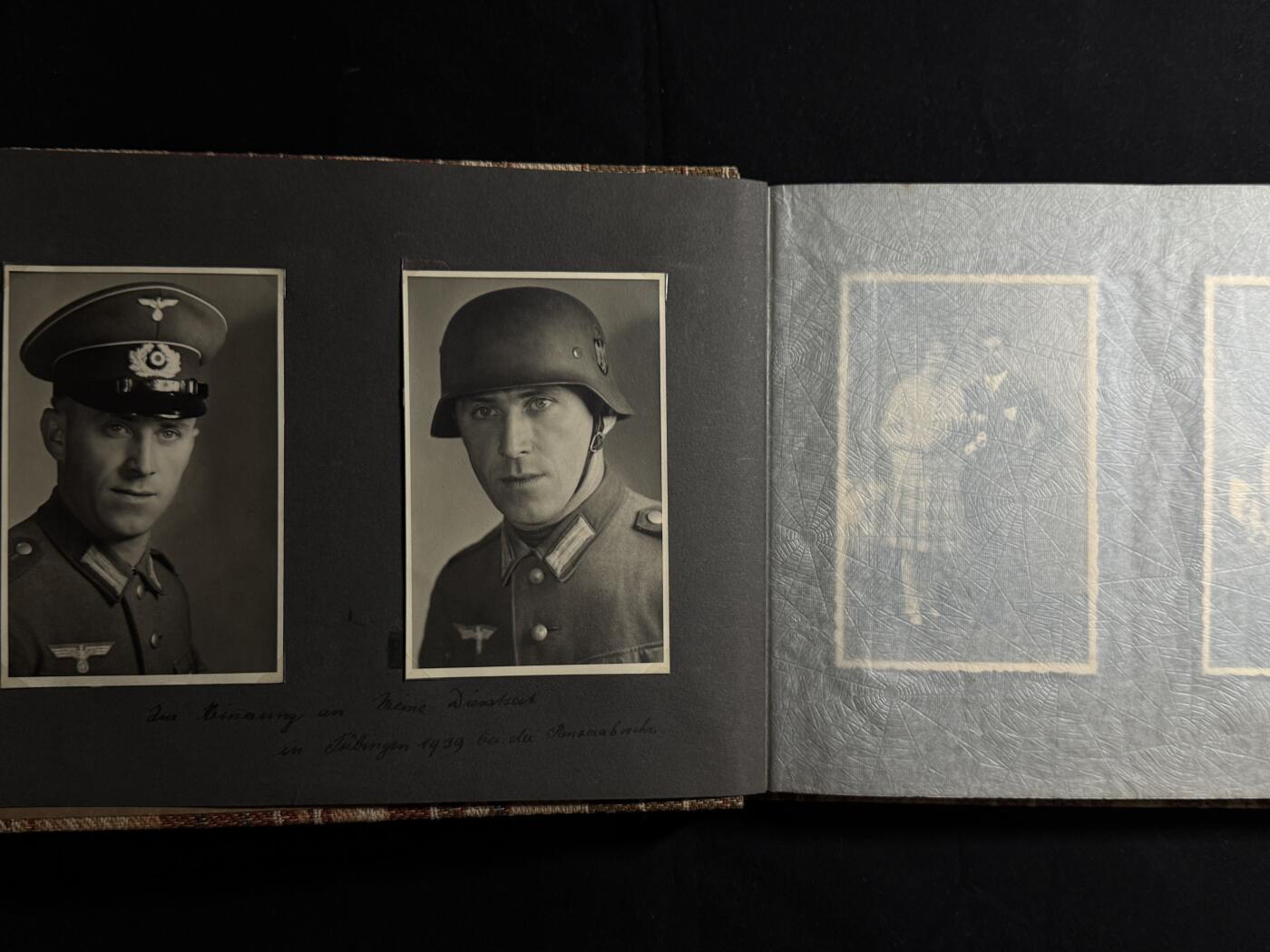 欢庆元旦！戎马世界章牌大赏第109期元旦大拍 铭记历史！德国二战老兵相册，照片约150张，记录了一个德国家庭的生活，包括婚姻、家庭、战争与城市废墟等内容，战前及法国战役相关照片（包括跨过马恩河）