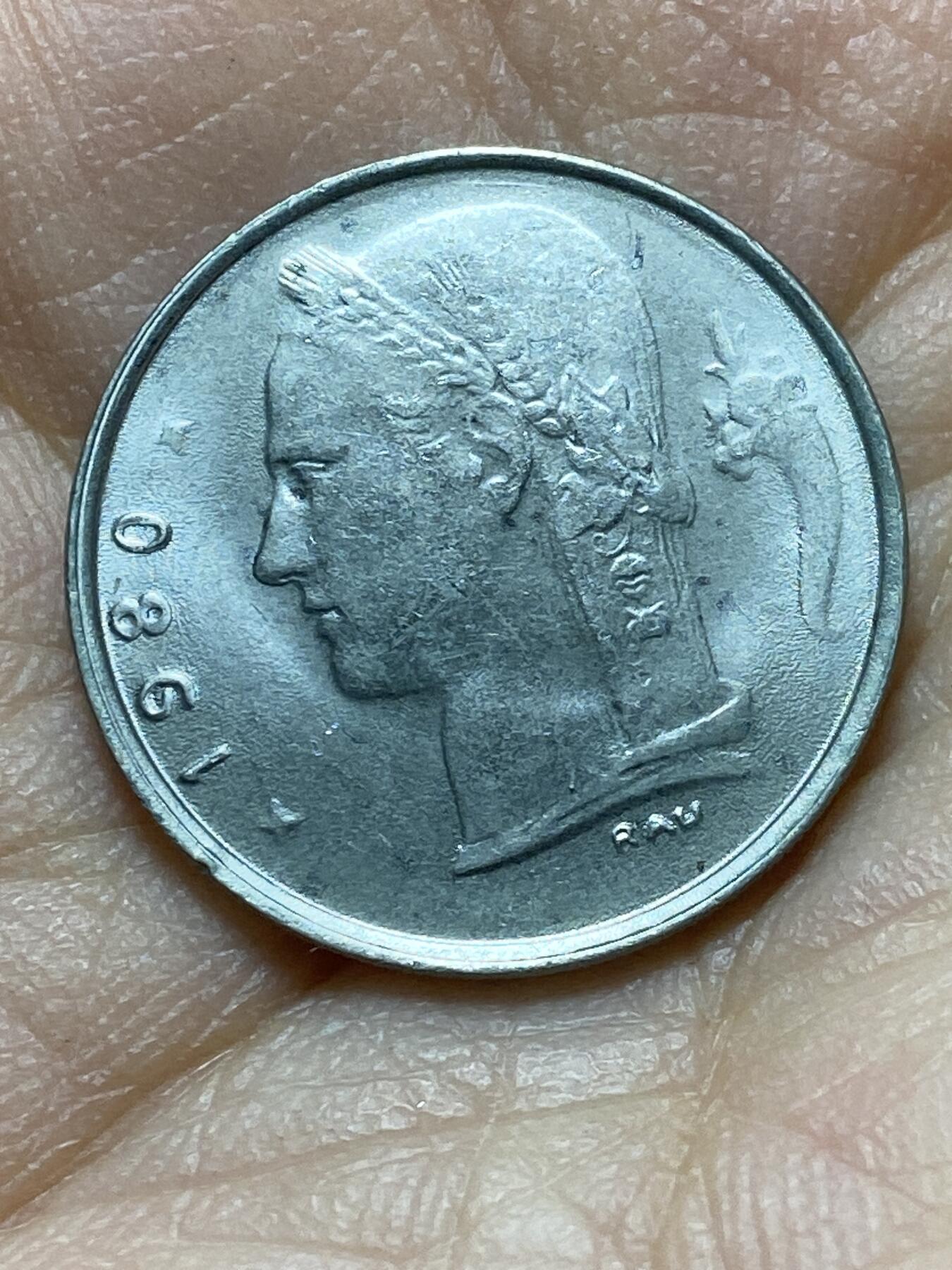 2025年第一百三十八场(总第一百六十四场）外国好品散币场(免佣金)