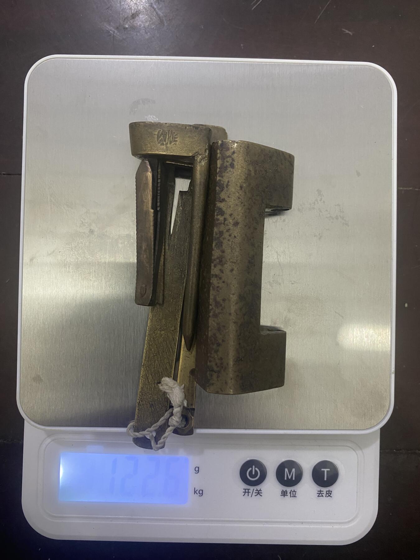 江南站杂件场 清代名家铜锁，带钥匙，可以打开