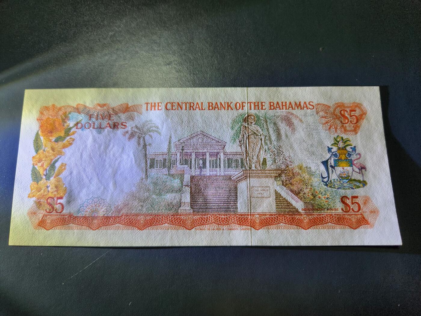 12月21号晚上8点 外国纸币自动截拍第75场  1974年 巴哈马5元 纸币 女王彩背 几乎全新原汁原味