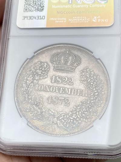 万国钱币拍卖第058期（万国新年大拍） NGC MS62 1872年德国萨克森金婚2泰勒 帝国最后的2泰勒 原味酱彩转光孔雀蓝点缀