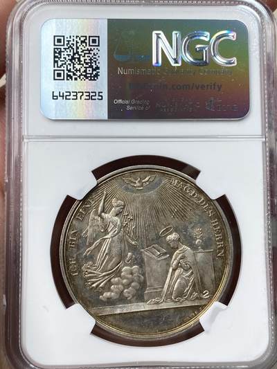 万国钱币拍卖第058期（万国新年大拍） NGC MS63 19世纪德国新教宗教纪念大银章 圣子为耶稣献上花环 圣灵当空照耀 宗教表现力拉满 绿幽灵般油润的沁入式包浆非常赏心悦目 首见品种唯一冠军分