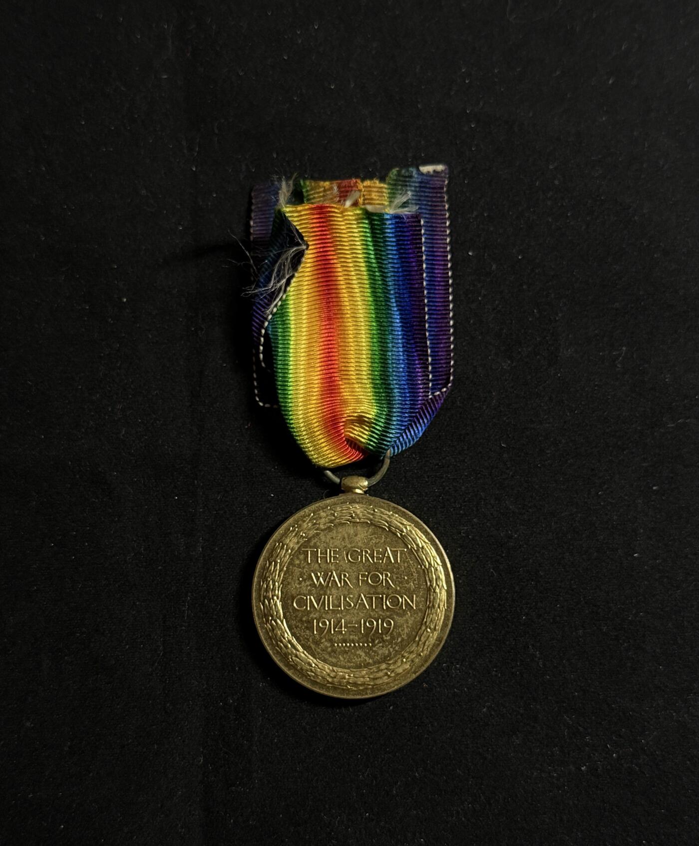 欢庆元旦！戎马世界章牌大赏第109期元旦大拍 英国一战胜利奖章，授予皇家空军（RAF）