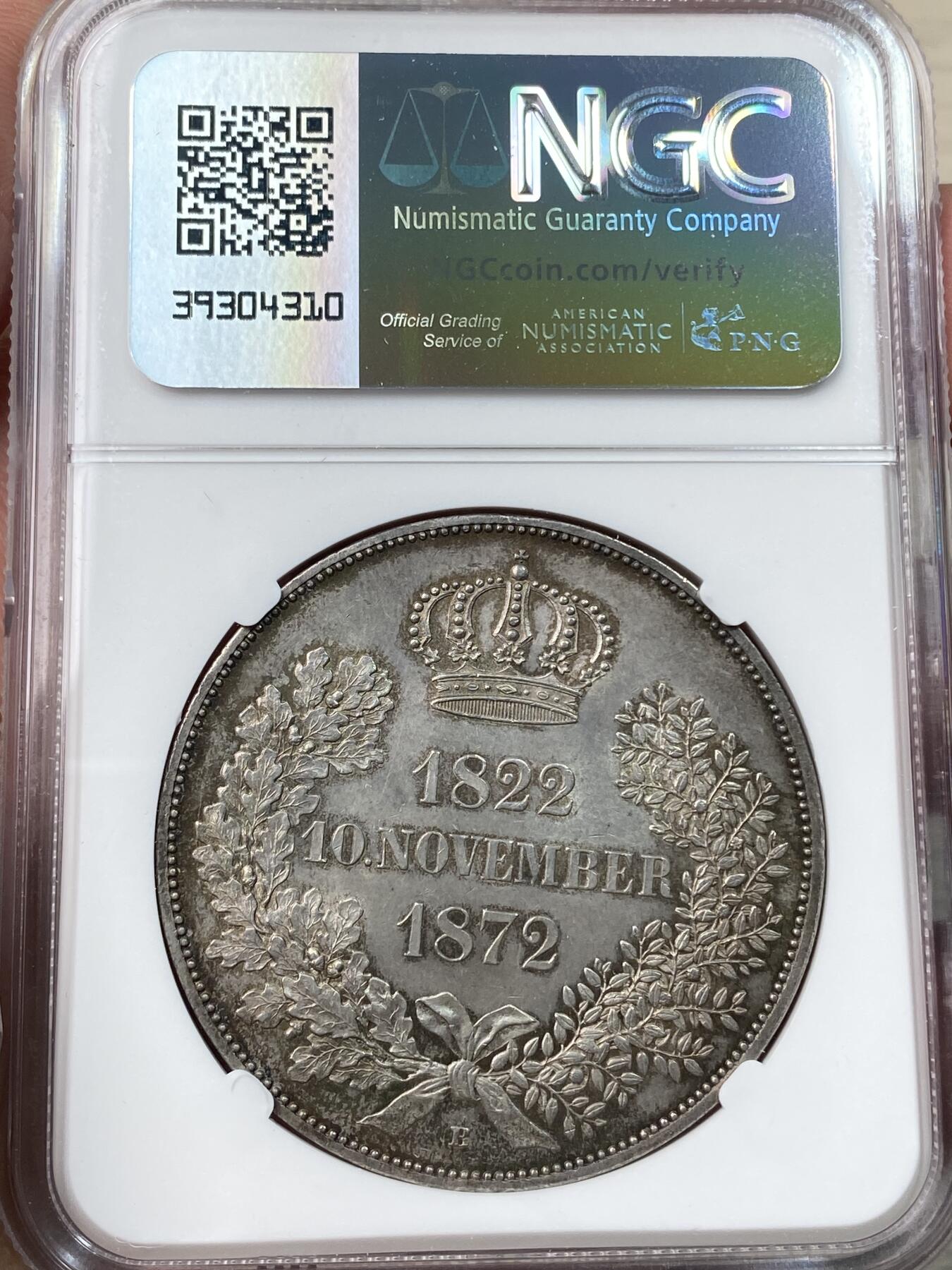 万国钱币拍卖第058期（万国新年大拍） NGC MS62 1872年德国萨克森金婚2泰勒 帝国最后的2泰勒 原味酱彩转光孔雀蓝点缀