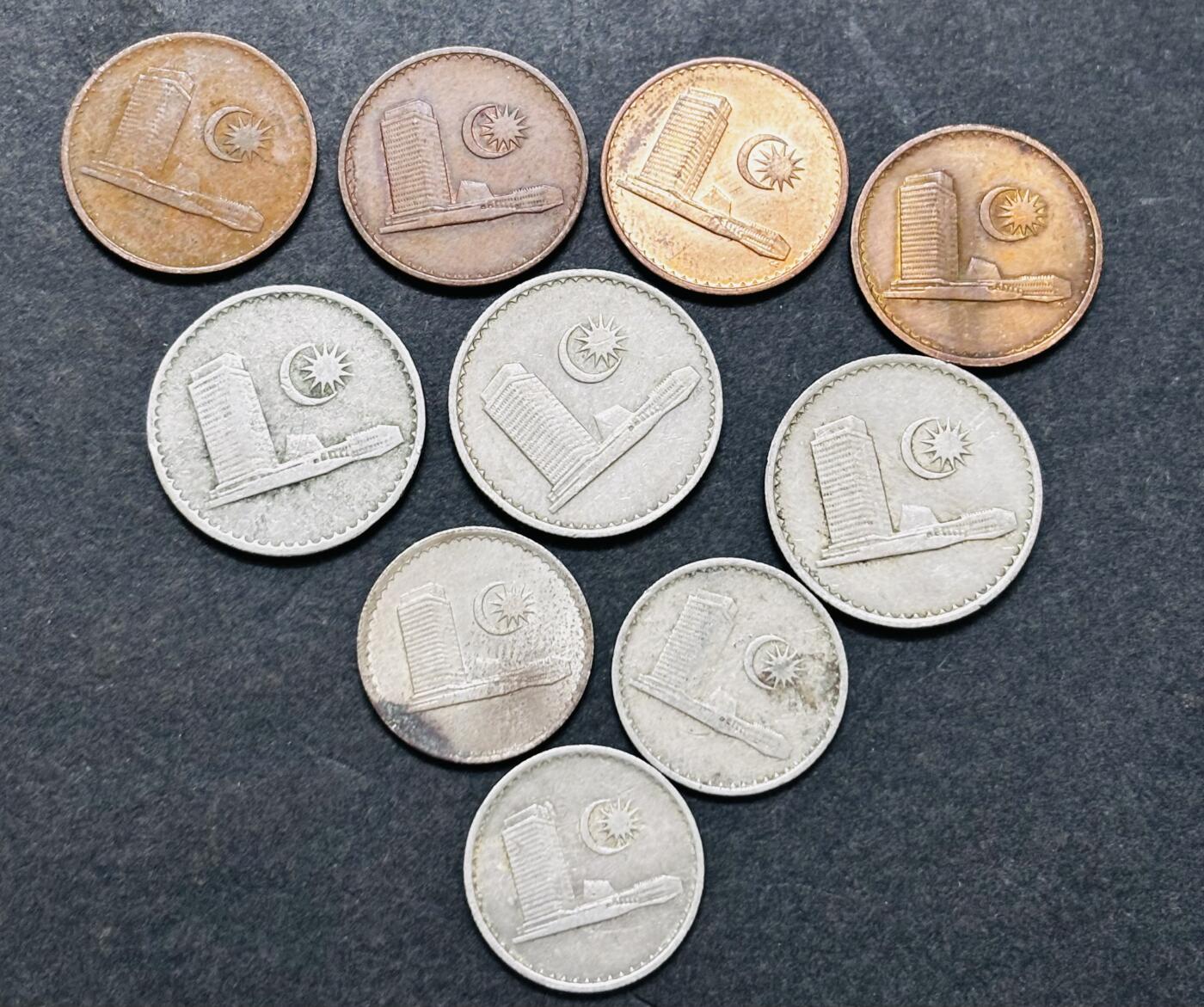 文馨钱币收藏第 286 场，圣诞节专场【 长期接收代拍品低至 0 佣金】 少见马来西亚 1-5-10 仙大厦首发版 10 枚 1967 年