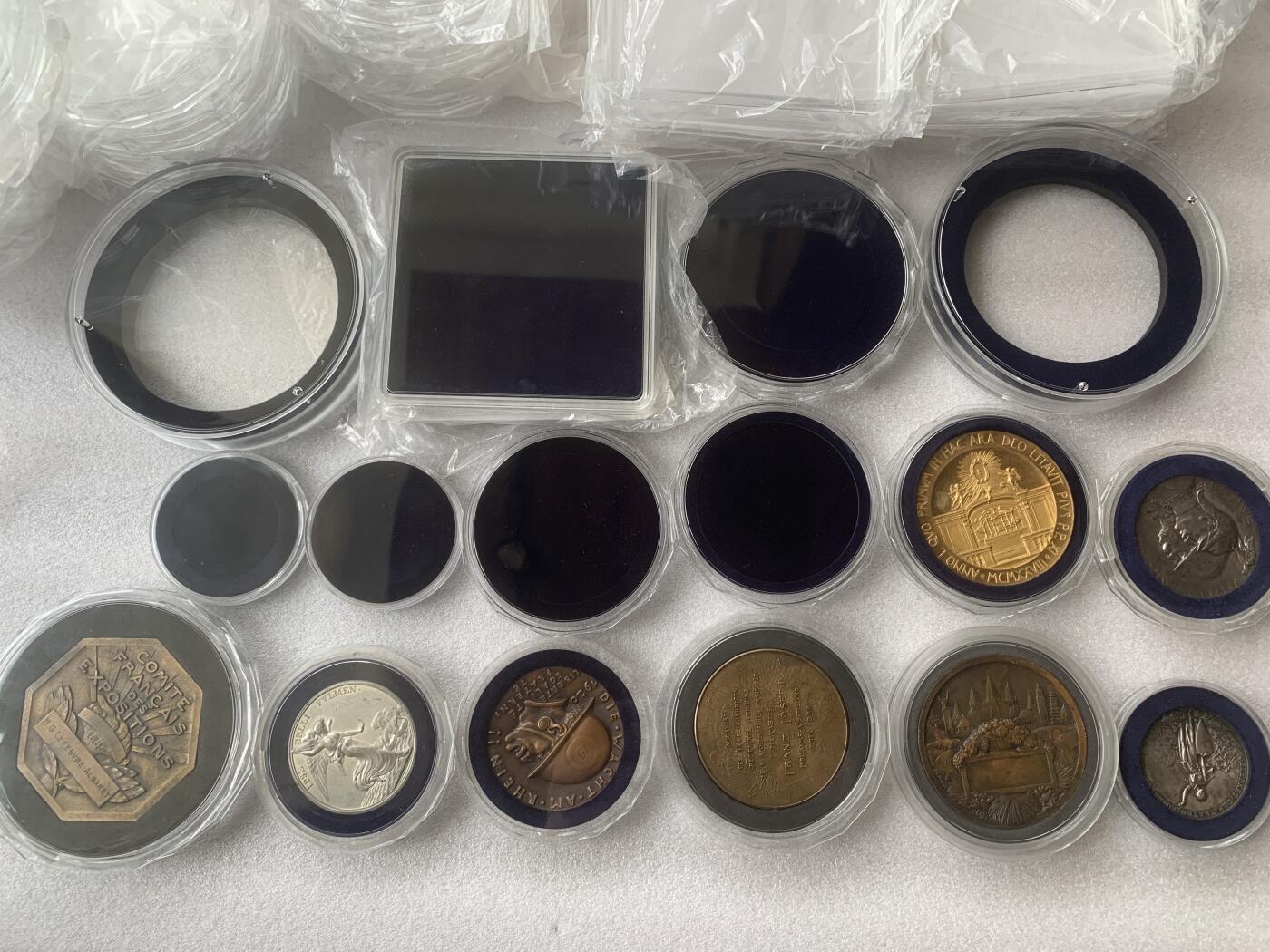 章牌收纳展示盒