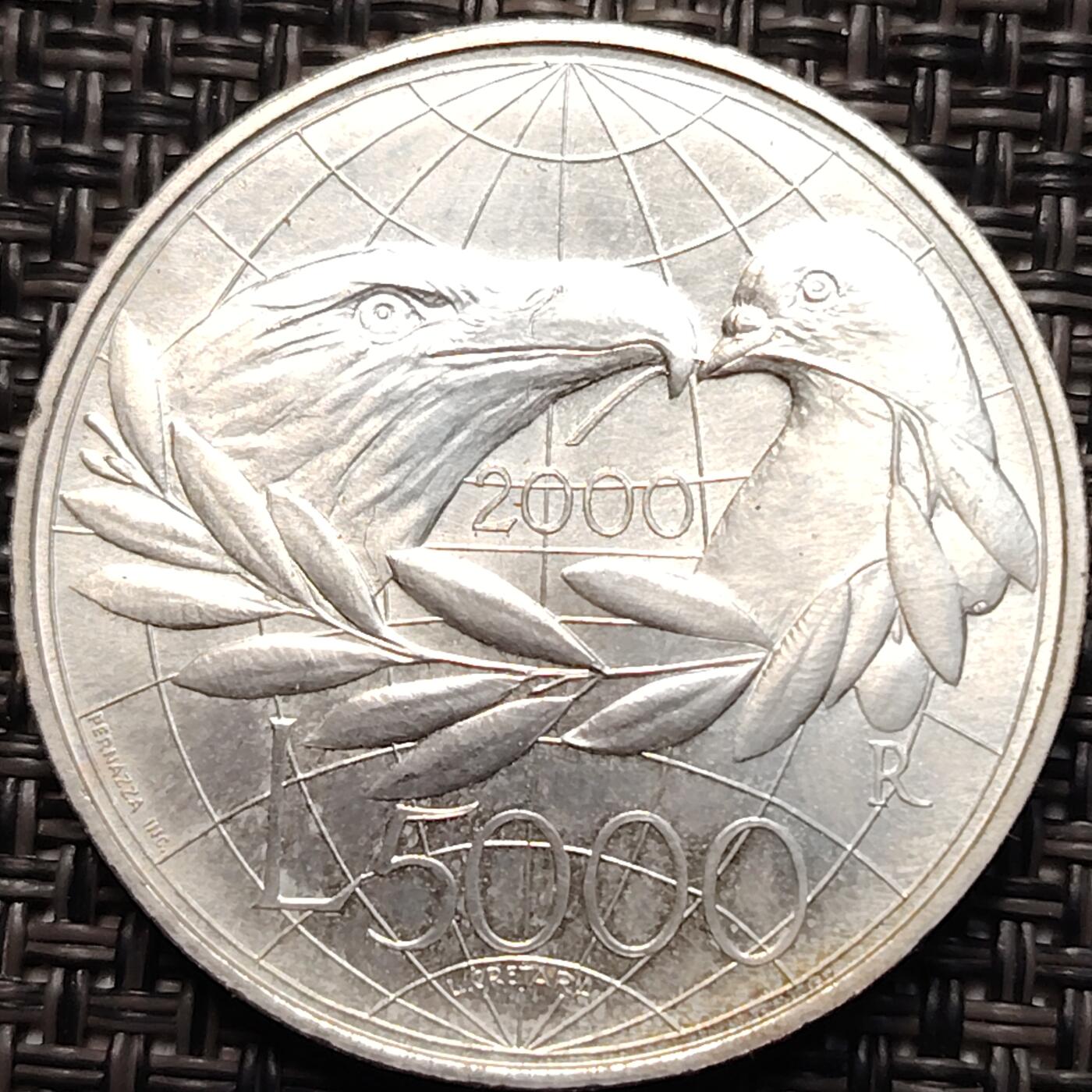 布加迪🐬～世界钱币(上海)🌾第 267 期 /  各国套币和散币