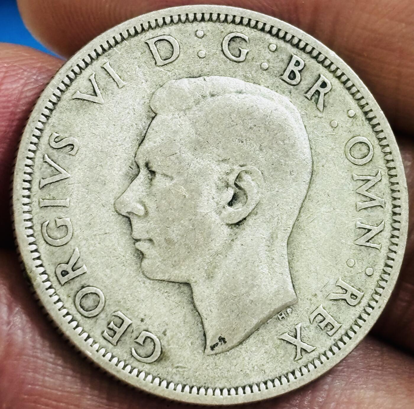 文馨钱币收藏第 286 场，圣诞节专场【 长期接收代拍品低至 0 佣金】 1944 年英国乔治六世半克朗大银币，500 银