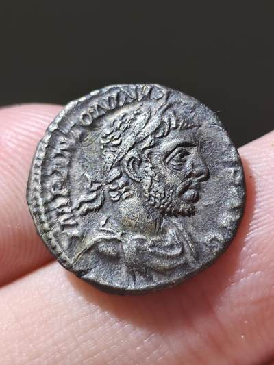 星盘世界钱币十二月二十七日古典币专场 - 美品！罗马帝国 著名男娘埃拉伽巴路斯第纳里银币 218-222年 背面皇帝献祭图案 芒星 收藏佳品