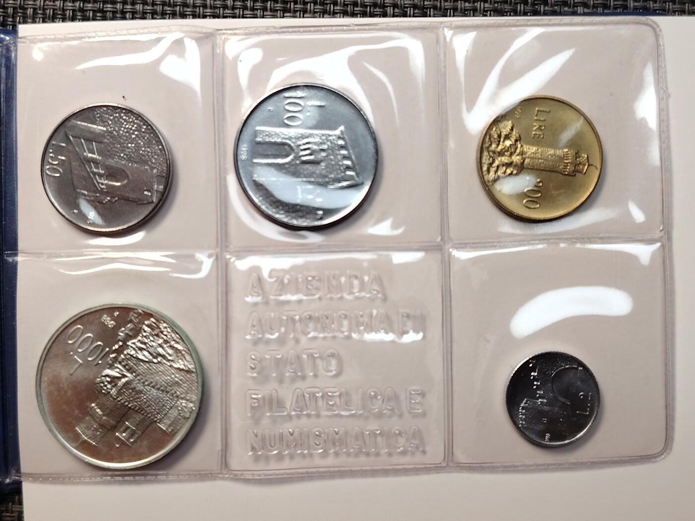 布加迪🐬～世界钱币(上海)🌾第 266 期 /  各国套币和散币