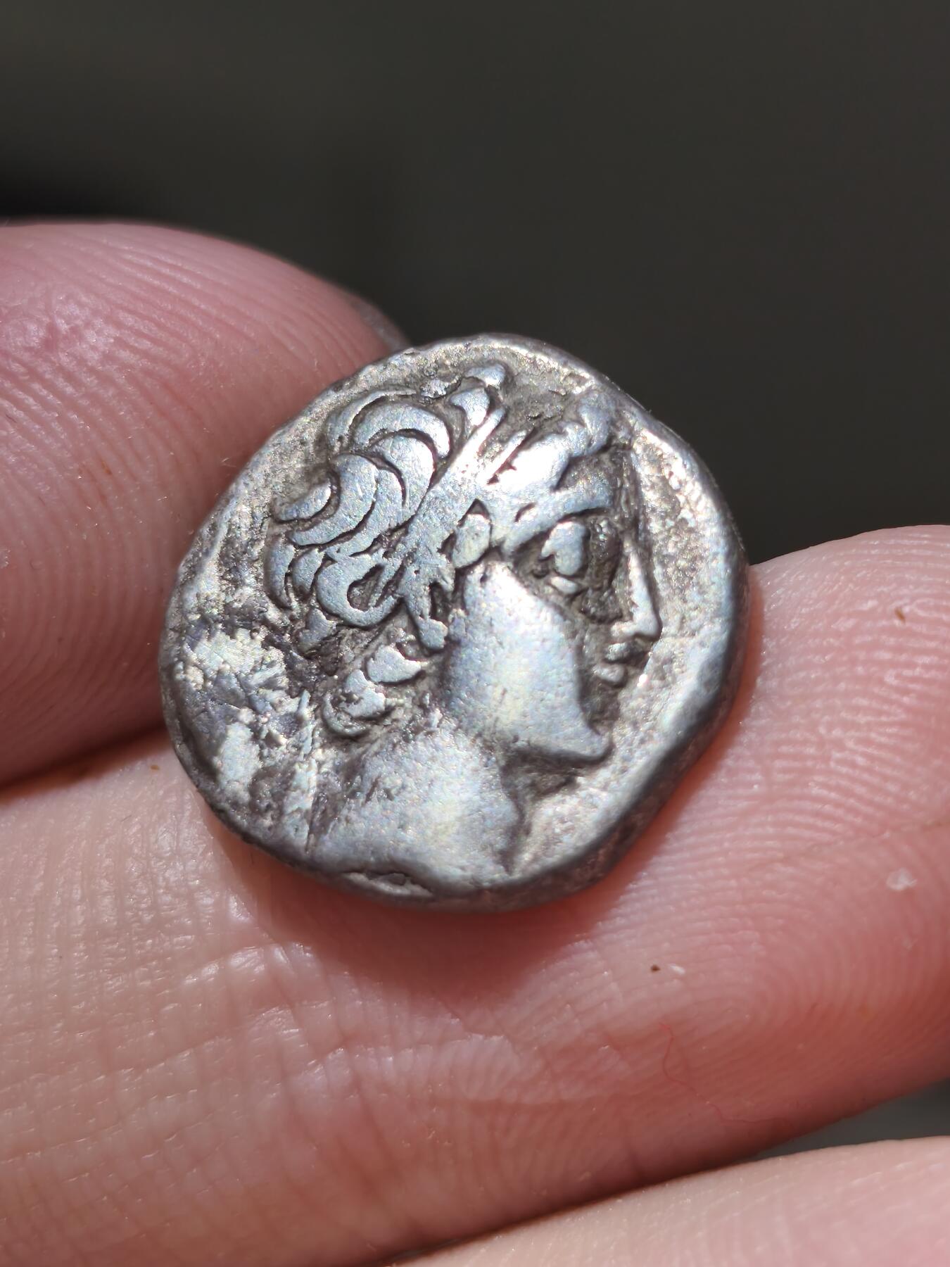 星盘世界钱币十二月二十七日古典币专场 稀有精品！塞琉古德米特里乌斯二世 1德拉克马银币 美索不达米亚-塞琉西亚造币 背面宙斯坐像 米特里达特斯一世进入塞琉西亚使用了这个样式