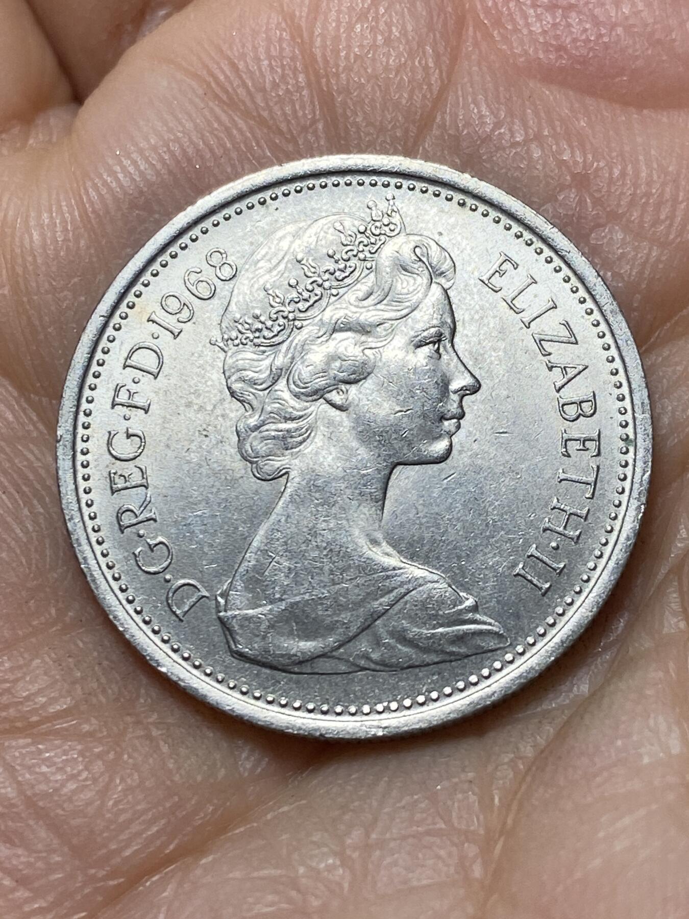 2025年第一百三十九场(总第一百六十五场）外国好品散币场(免佣金) 英国🇬🇧1968年5新便士(伊丽莎白二世中年花冠，十进制第一版首发年)