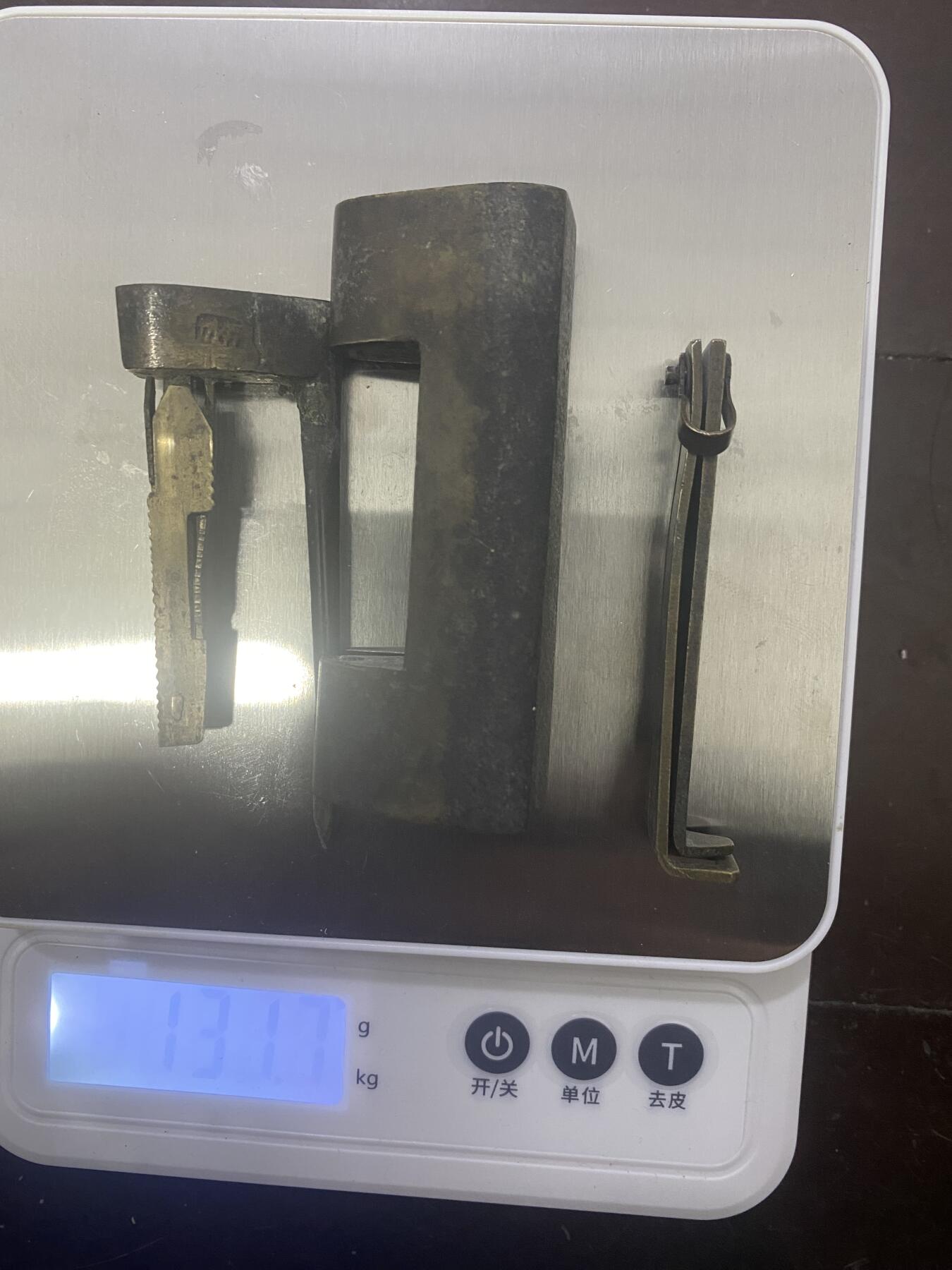 江南站杂件场 清代名家铜锁，带钥匙，可以打开