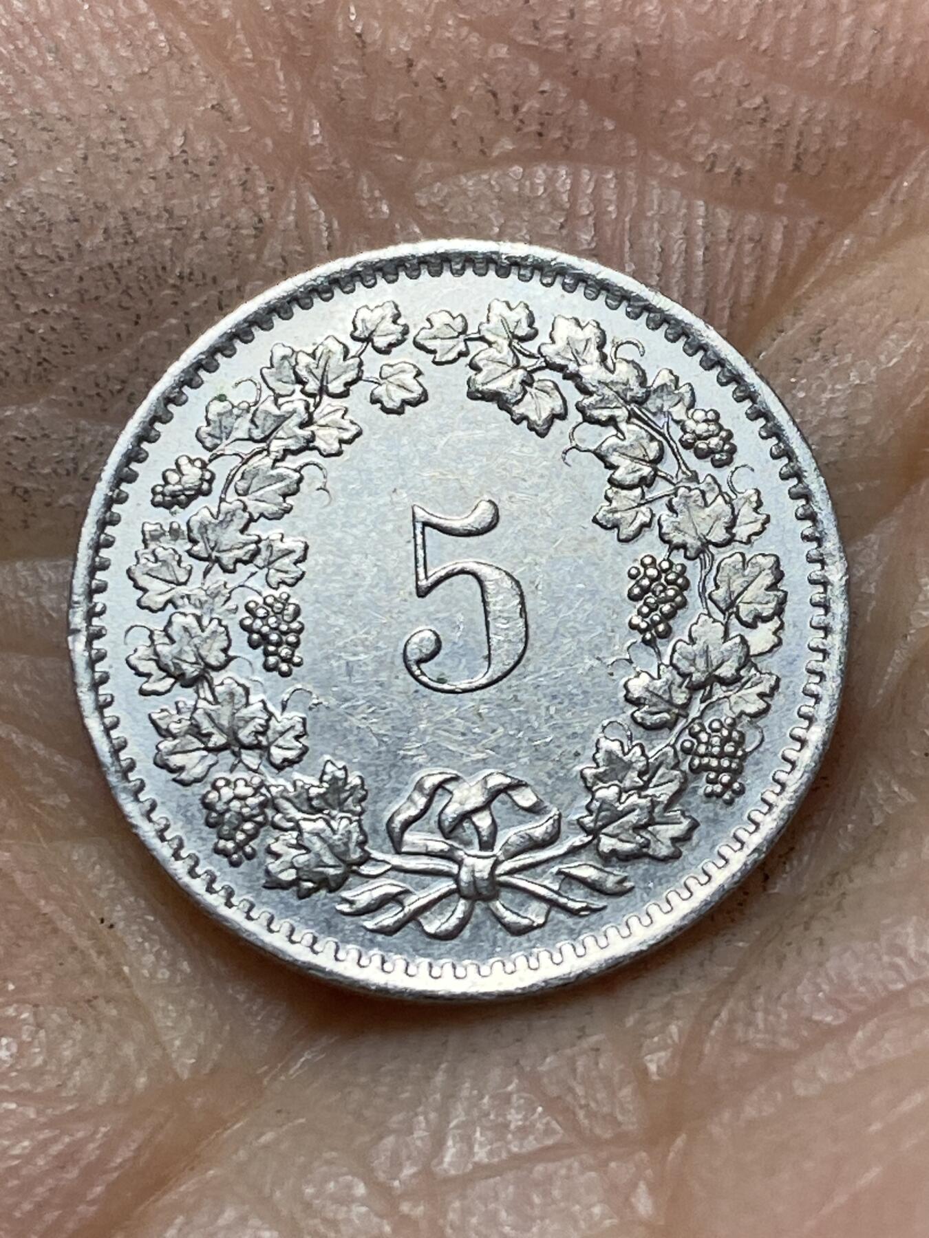 2025年第一百三十九场(总第一百六十五场）外国好品散币场(免佣金) 瑞士🇨🇭1975年5拉彭(第二版，无标版)