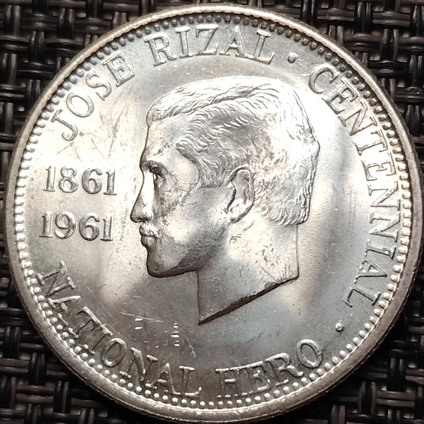 布加迪🐬～世界钱币(上海)🌾第 267 期 /  各国套币和散币 菲律宾🇵🇭 1961年半比索纪念银币 何塞黎刹诞辰百周年 12.5g/31mm 900银 