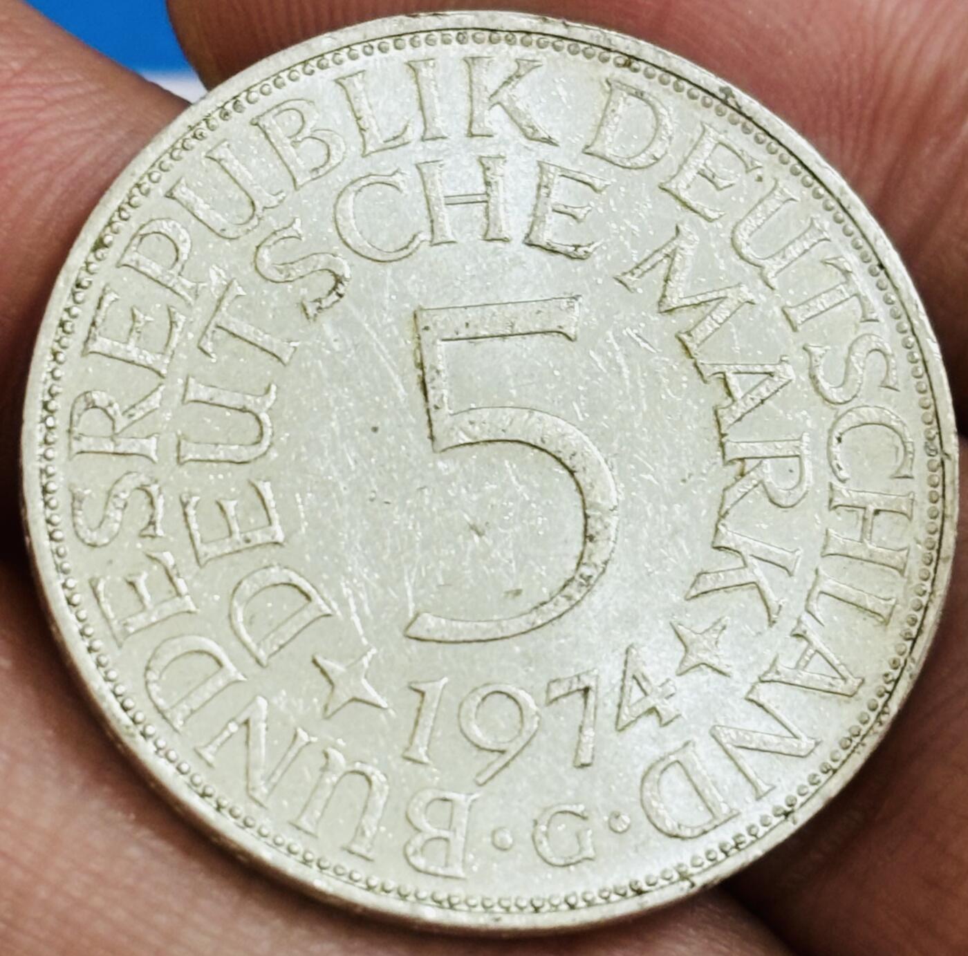 文馨钱币收藏第 286 场，圣诞节专场【 长期接收代拍品低至 0 佣金】 原光品相 1974 年德国 5 马克大银币G 厂，625 银第一版关门年少见