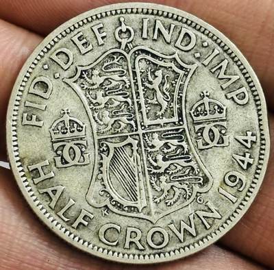 文馨钱币收藏第 286 场，圣诞节专场【 长期接收代拍品低至 0 佣金】 - 1944 年英国乔治六世半克朗大银币，500 银