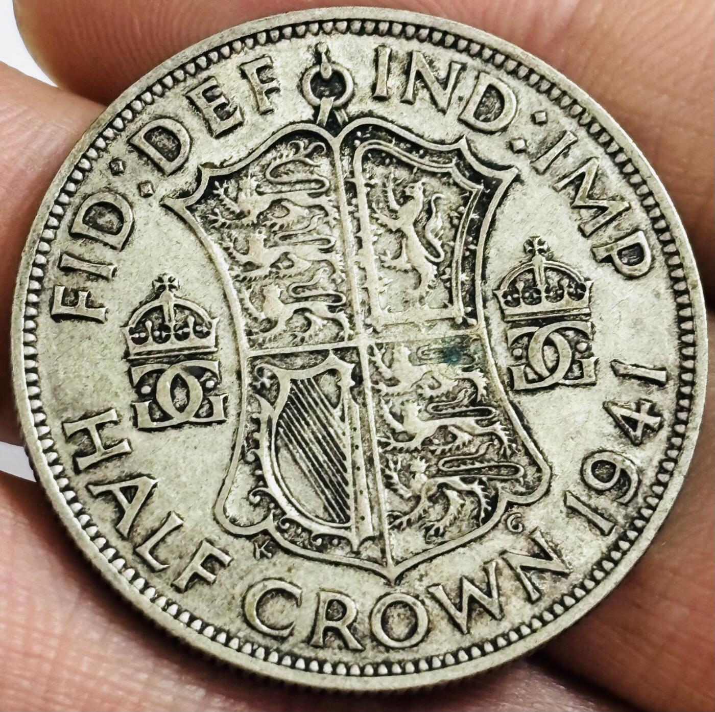 文馨钱币收藏第 286 场，圣诞节专场【 长期接收代拍品低至 0 佣金】 1941 年英国乔治六世半克朗大银币，500 银