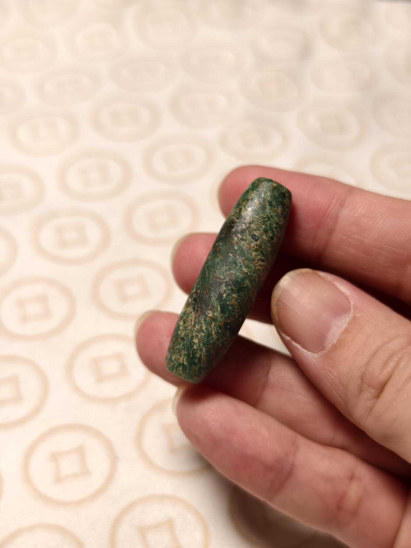 抚柳草堂-第三期章牌钱币 奖章勋章限时免佣 满百包邮 放漏专场 奥尔梅克文明古珠  3000系 大年份 典型器永久保真 难得好品 长(mm):42.4;宽(mm):12.9;高(mm):12.4;重10.8g