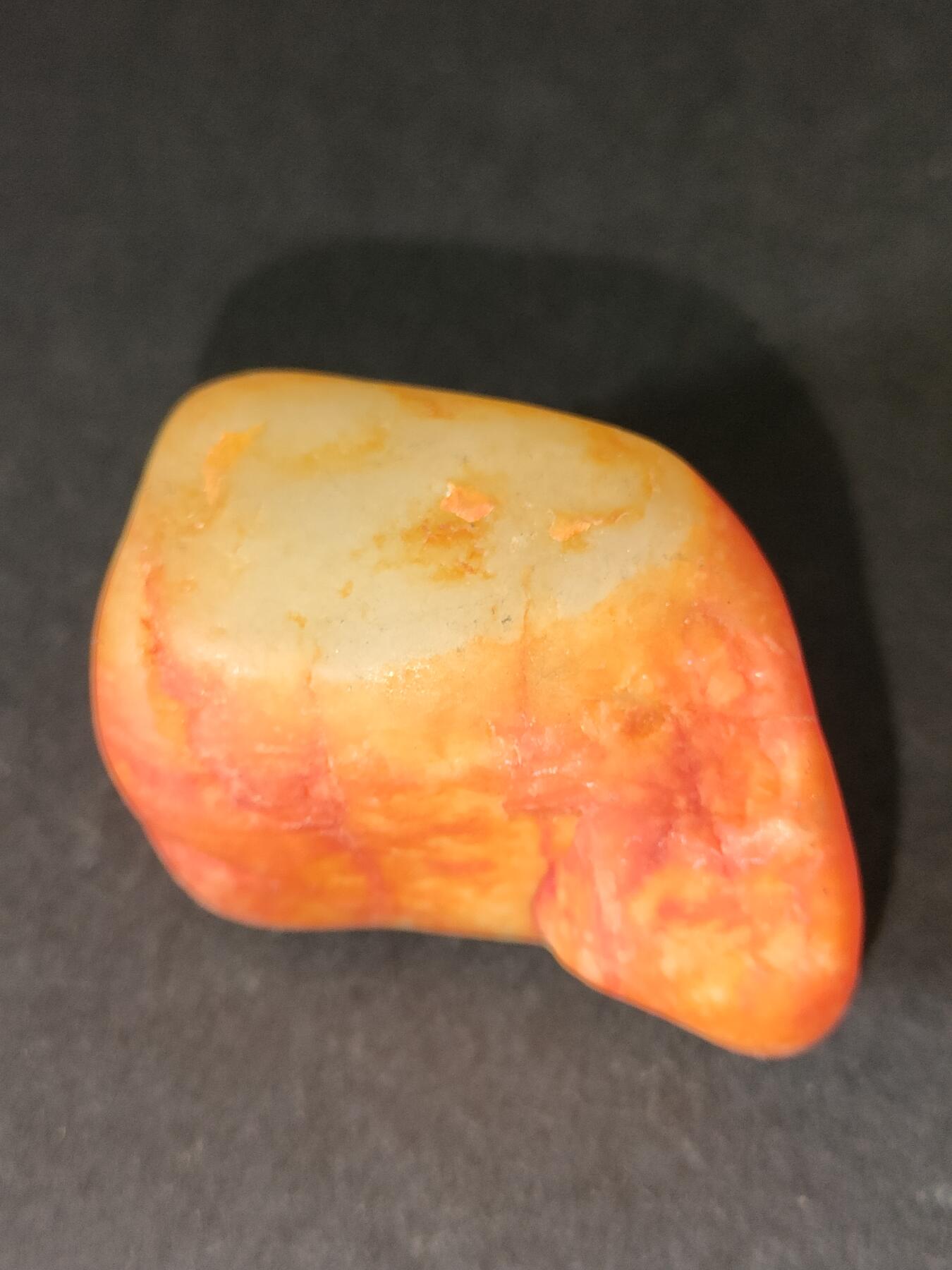 猩哥外币小铺➨【第212场】 和田玉原石21克