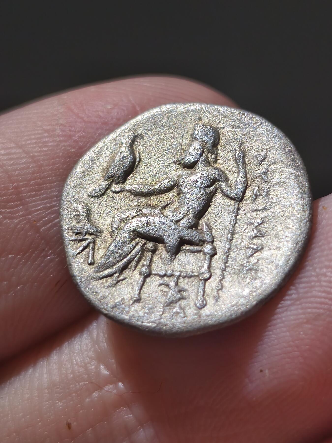 星盘世界钱币十二月二十七日古典币专场 亚历山大大帝狮皮1德拉克马银币 - 色雷斯总督/国王 利息马库斯签字版1德 少见的狮皮类型 亚帝近身护卫官 签本人名字的很难得