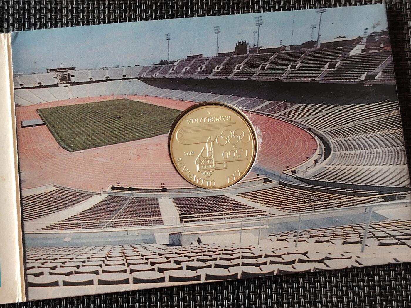 布加迪🐬～世界钱币(上海)🌾第 266 期 /  各国套币和散币