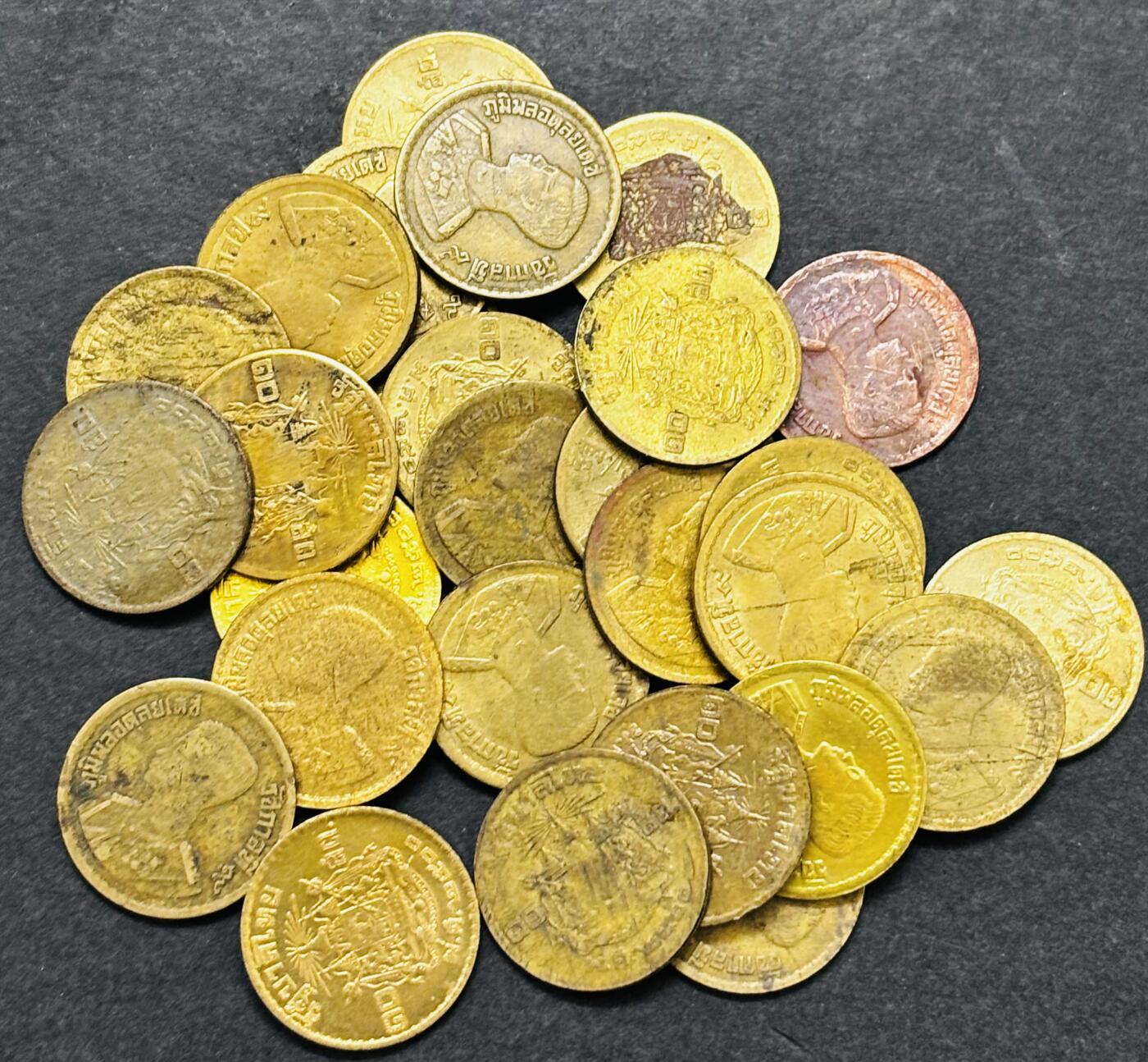 文馨钱币收藏第 286 场，圣诞节专场【 长期接收代拍品低至 0 佣金】 早期泰国铜币 28 枚