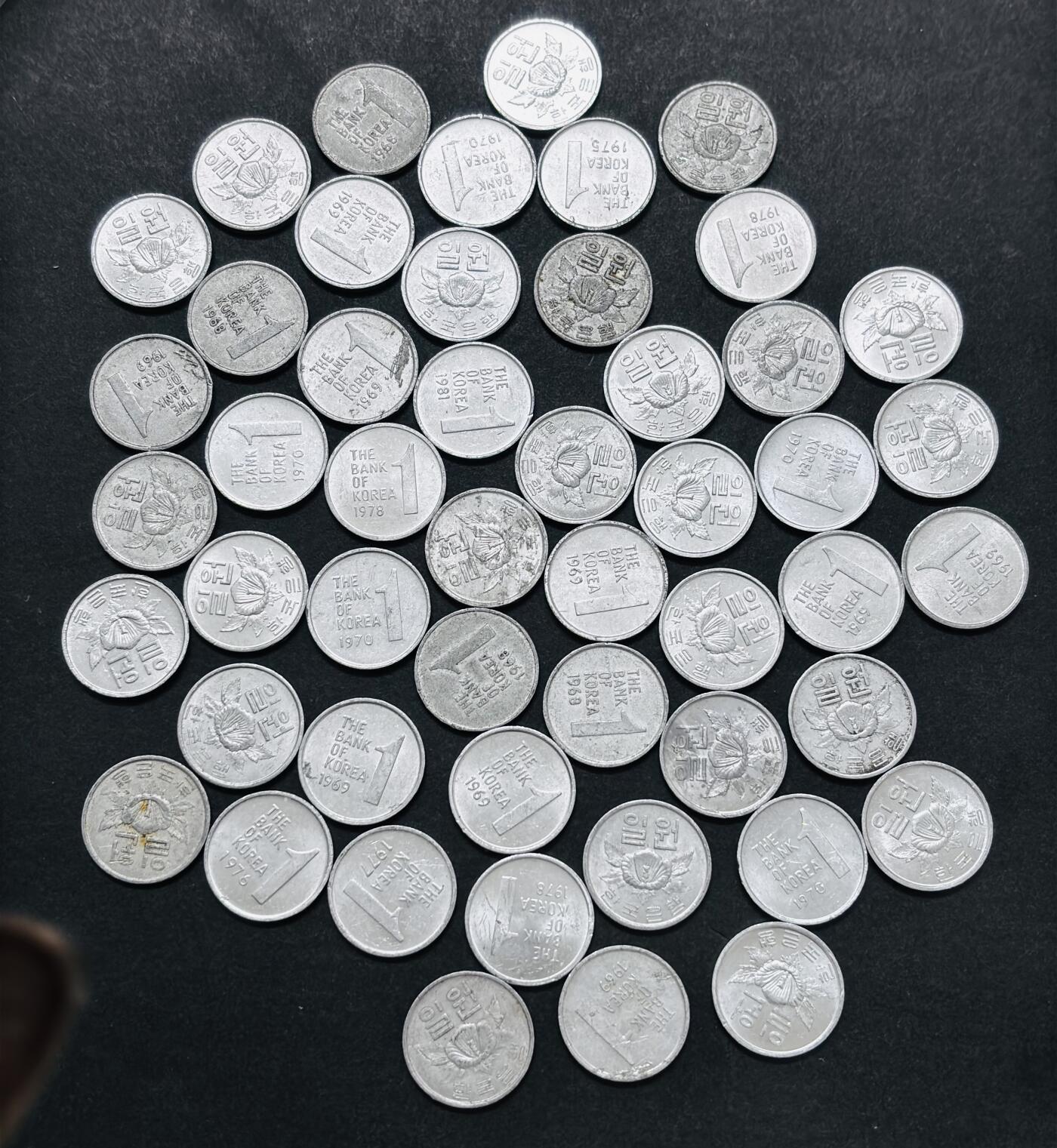 文馨钱币收藏第 286 场，圣诞节专场【 长期接收代拍品低至 0 佣金】 好品南朝鲜木槿花一元 50 枚，各年份未挑