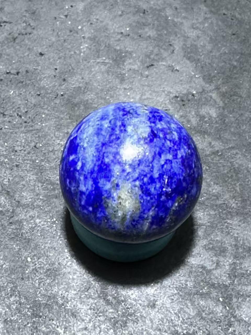 精美阿富汗老矿青金石圆珠一个！，，