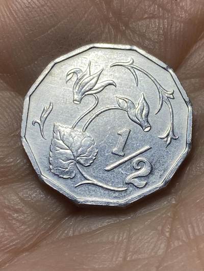 2025年第一百三十八场(总第一百六十四场）外国好品散币场(免佣金) - 塞浦路斯🇨🇾1983年1/2分(共和国时期第二套第一版)