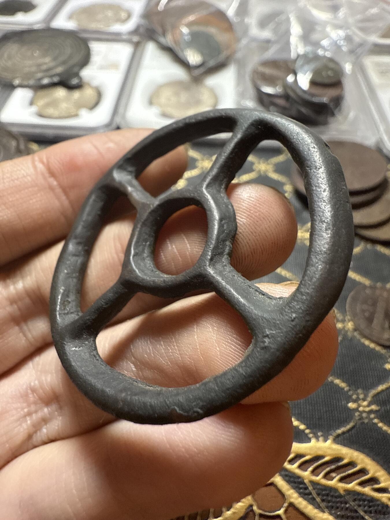 南宋泉阁俄币 外币 国币 专场第二十期 【送拍无额外佣金】 中世纪 草原文化 铜护身符 少见 中大尺寸 传世皮壳 好品