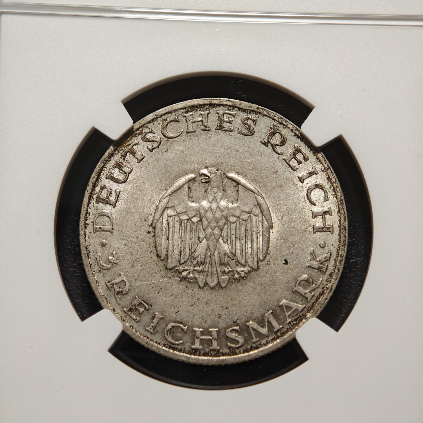 【德藏】世界币章拍卖第158期（拍品征集中~欢迎藏友联系） 1929年 德国魏玛莱辛诞辰200周年纪念3马克银币 NGC MS63 状态极佳 莱辛1729年出生是德国启蒙运动的核心人物，其作品推动了德国文学与思想的现代化，此枚纪念币是魏玛时期文化纪念币的重要代表，魏玛共和国发行此币以纪念这位思想巨匠