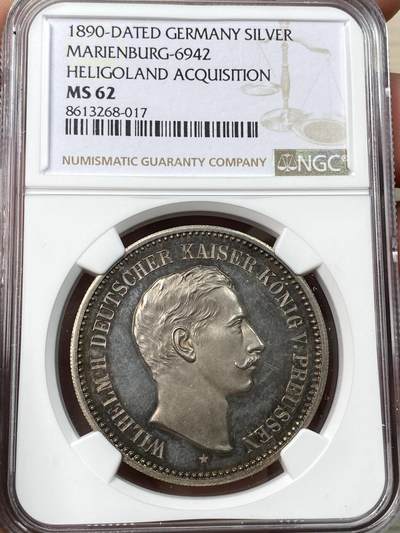 万国钱币拍卖第058期（万国新年大拍） - NGC MS62 1890年德国威廉二世通过与英国签订《赫尔戈兰条约》将赫尔戈兰群岛纳入帝国版图纪念大银章 罕见品种 火烧云七色幻彩镜面喷砂质感 38MM