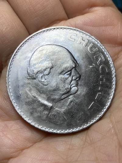 2025年第一百三十九场(总第一百六十五场）外国好品散币场(免佣金) - 英国🇬🇧1965年1克朗(威廉姆斯·迪肯银行包装，前首相温斯顿·丘吉尔逝世纪念币)