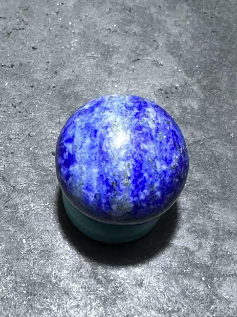 精美阿富汗老矿青金石圆珠一个！，，