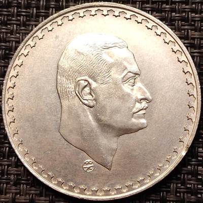 布加迪🐬～世界钱币(上海)🌾第 267 期 /  各国套币和散币 - 埃及🇪🇬 1970年 前总统纳赛尔 1磅大银币 25g/40mm 原味黄油光好品