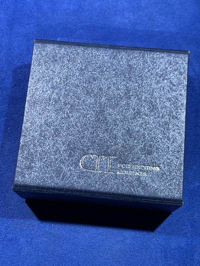 《竞宝斋》第449场 周日，周一，周二  3场连拍 （全场包邮，欢迎送拍） 库克2017年5元凹面彩色精制银币 精彩的马赛克系列-圣维塔教堂 1盎司999银 盒证全 发行量999枚