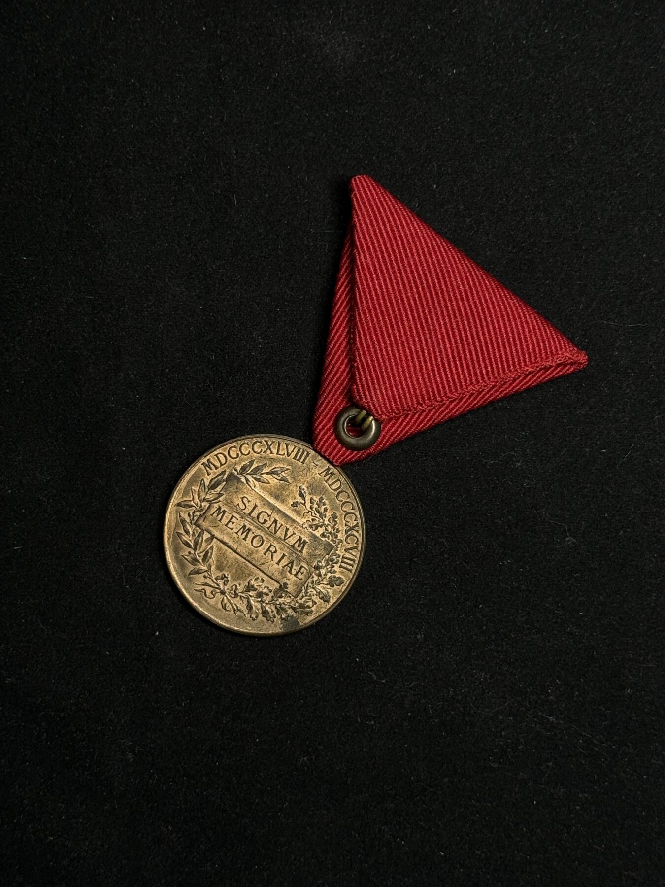 欢庆元旦！戎马世界章牌大赏第109期元旦大拍