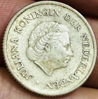 文馨钱币收藏第 286 场，圣诞节专场【 长期接收代拍品低至 0 佣金】 - 好品 1965 年荷属安的列斯朱莉安娜时期 1/4 盾银币，640 银