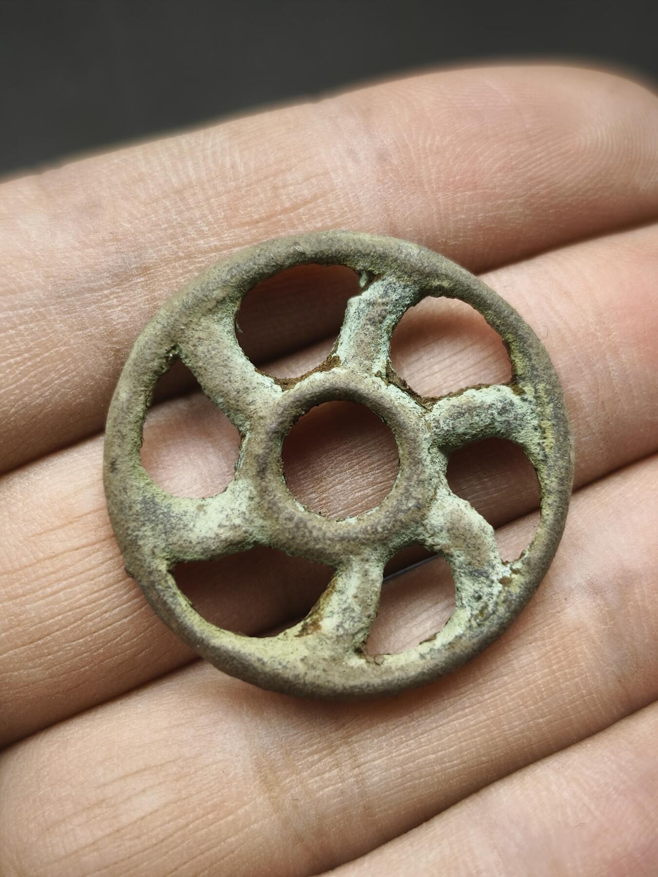 97期回流戒指饰品杂件纪念章丝路钱币专场 7-8世纪碎叶城藕形钱